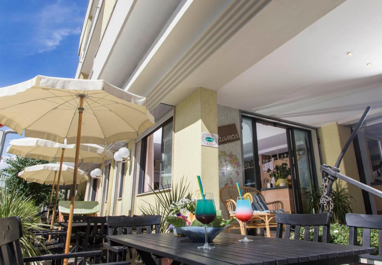 Hotel Franca 벨레지아아지마리나 외부 사진
